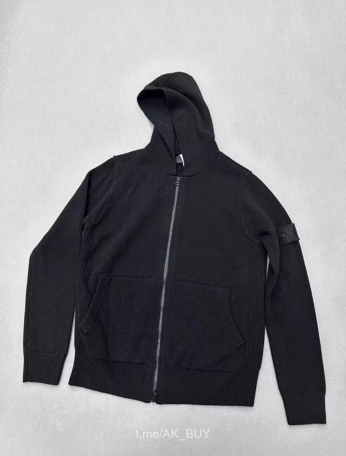 Item #7839063780