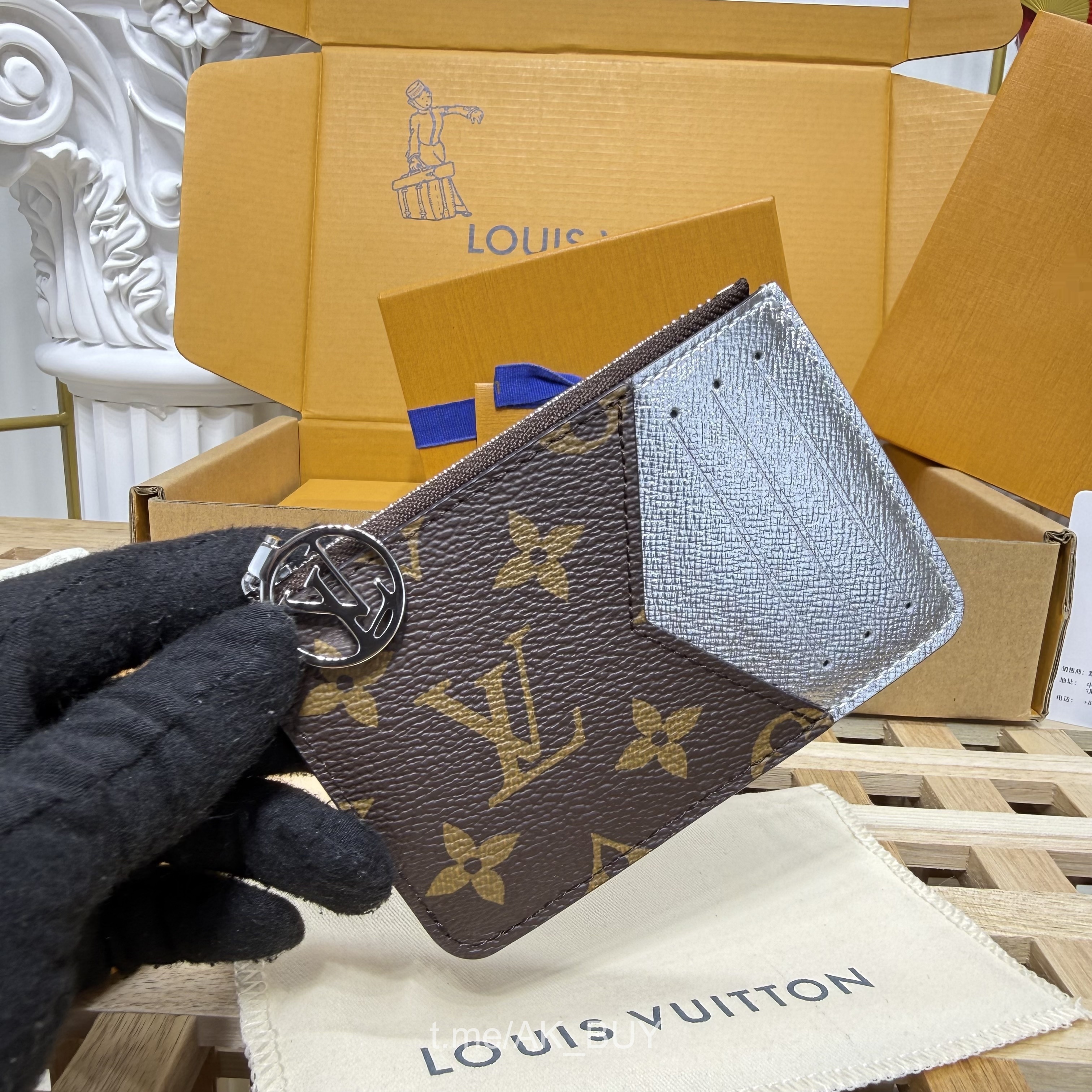 Louis Vuitton 26655 [255938137] - 4