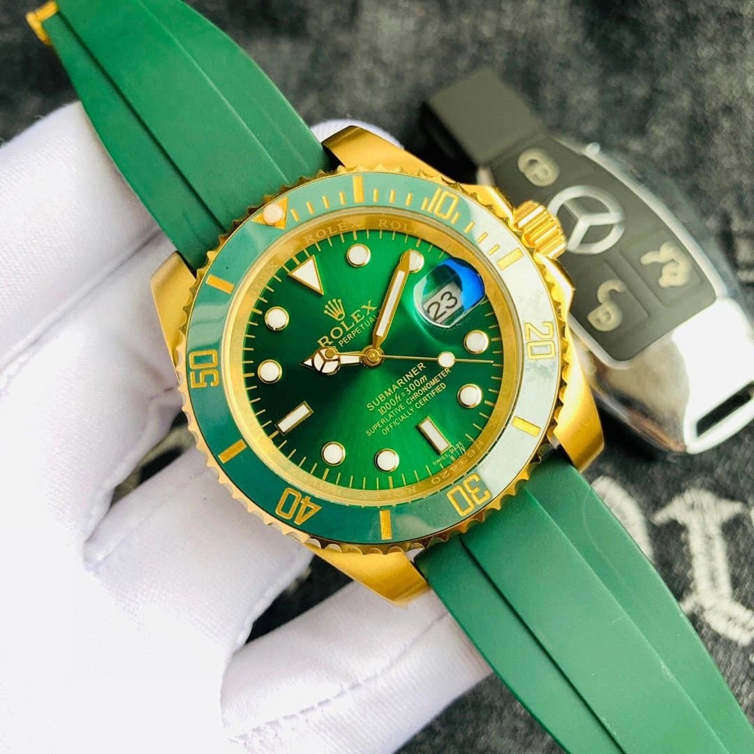 Golden case, green dial, green strap; comes without the full set of original packaging.