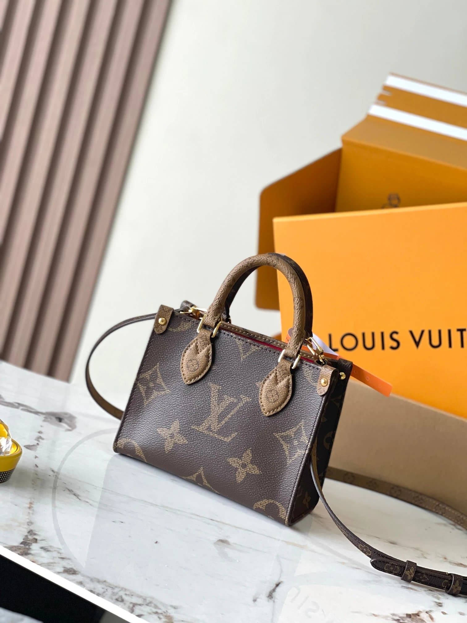 LV Louis Vuitton ONTHEGO BB Letter Logo Jungle Bag Leather Shoulder Crossbody Handbag Women's M46839