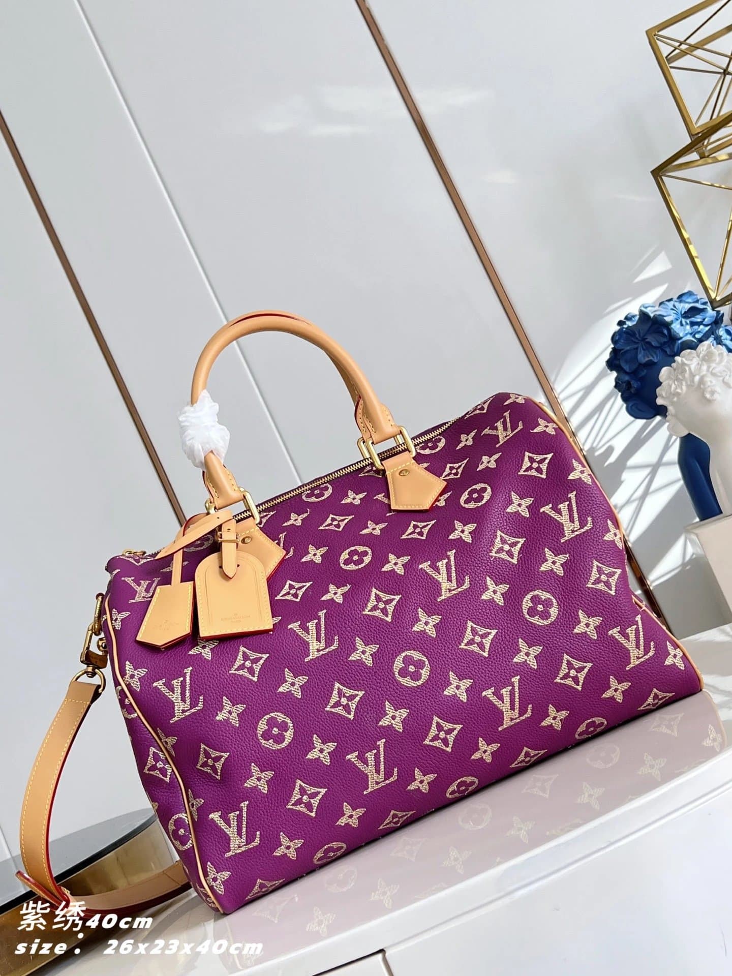 LV [M28076] Ladies Shoulder Messenger Bag