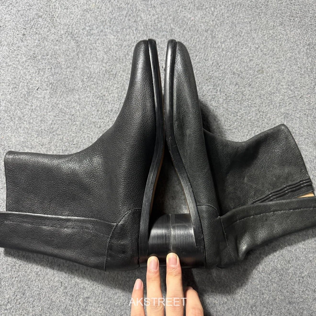 Maison Margiela Black Grained Leather Tabi Boots