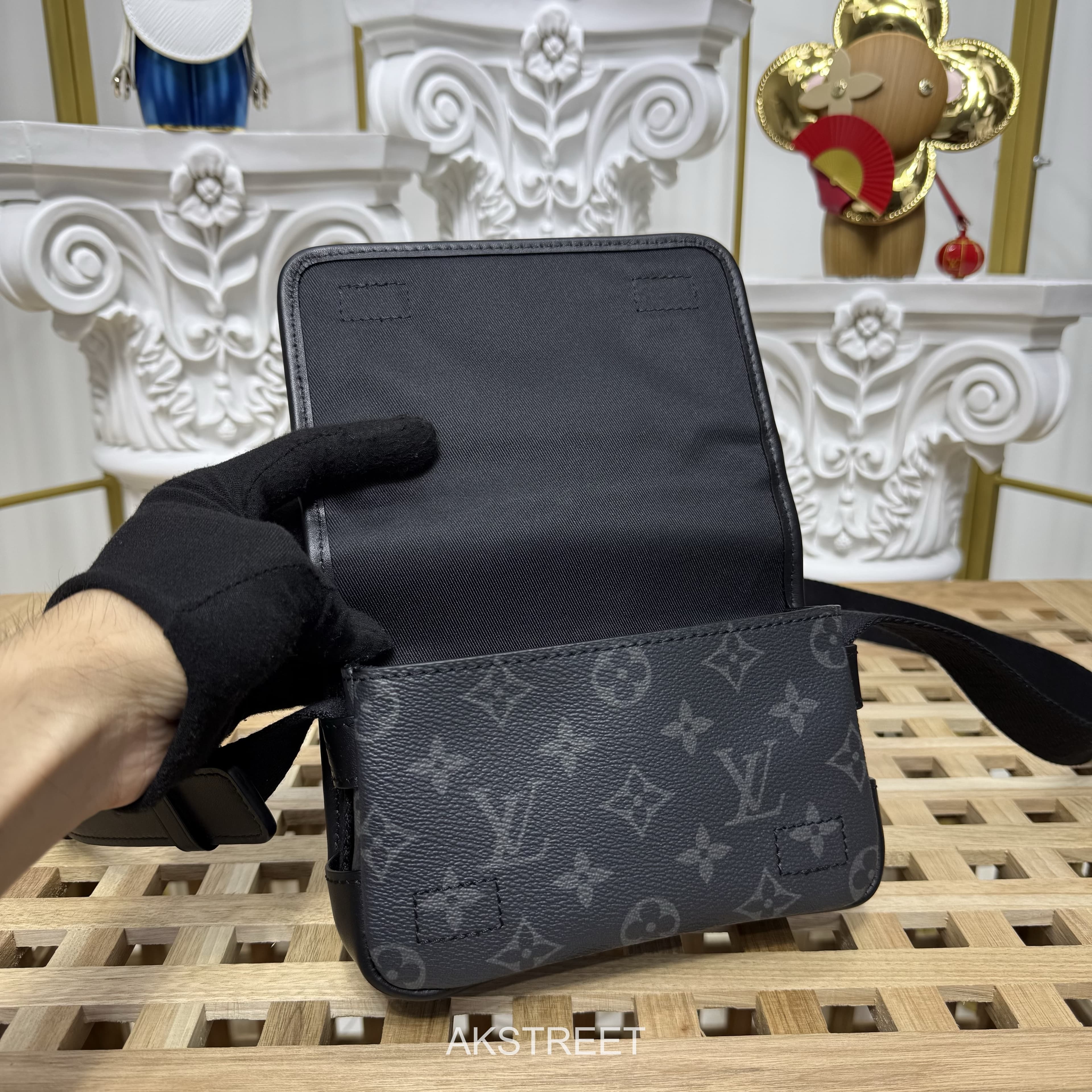 Louis Vuitton Black Monogram Eclipse Leather Crossbody Bag