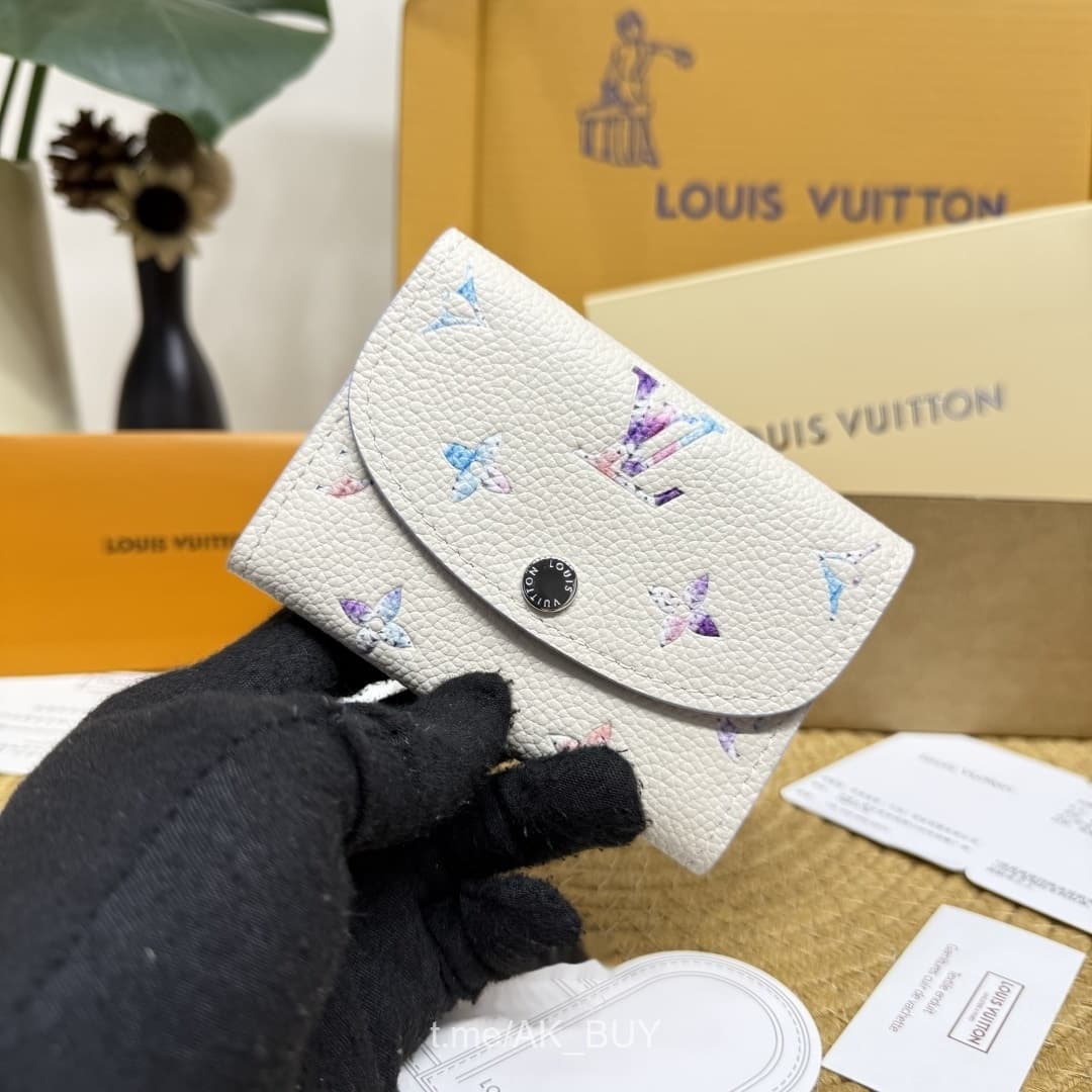 Louis Vuitton White Grained Leather Wallet