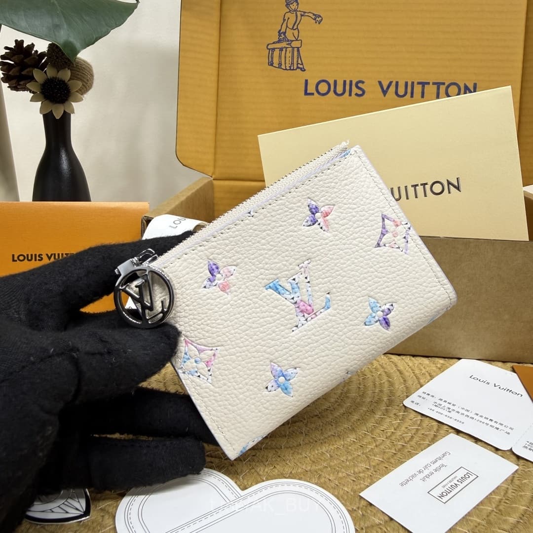 Louis Vuitton White Grained Leather Wallet