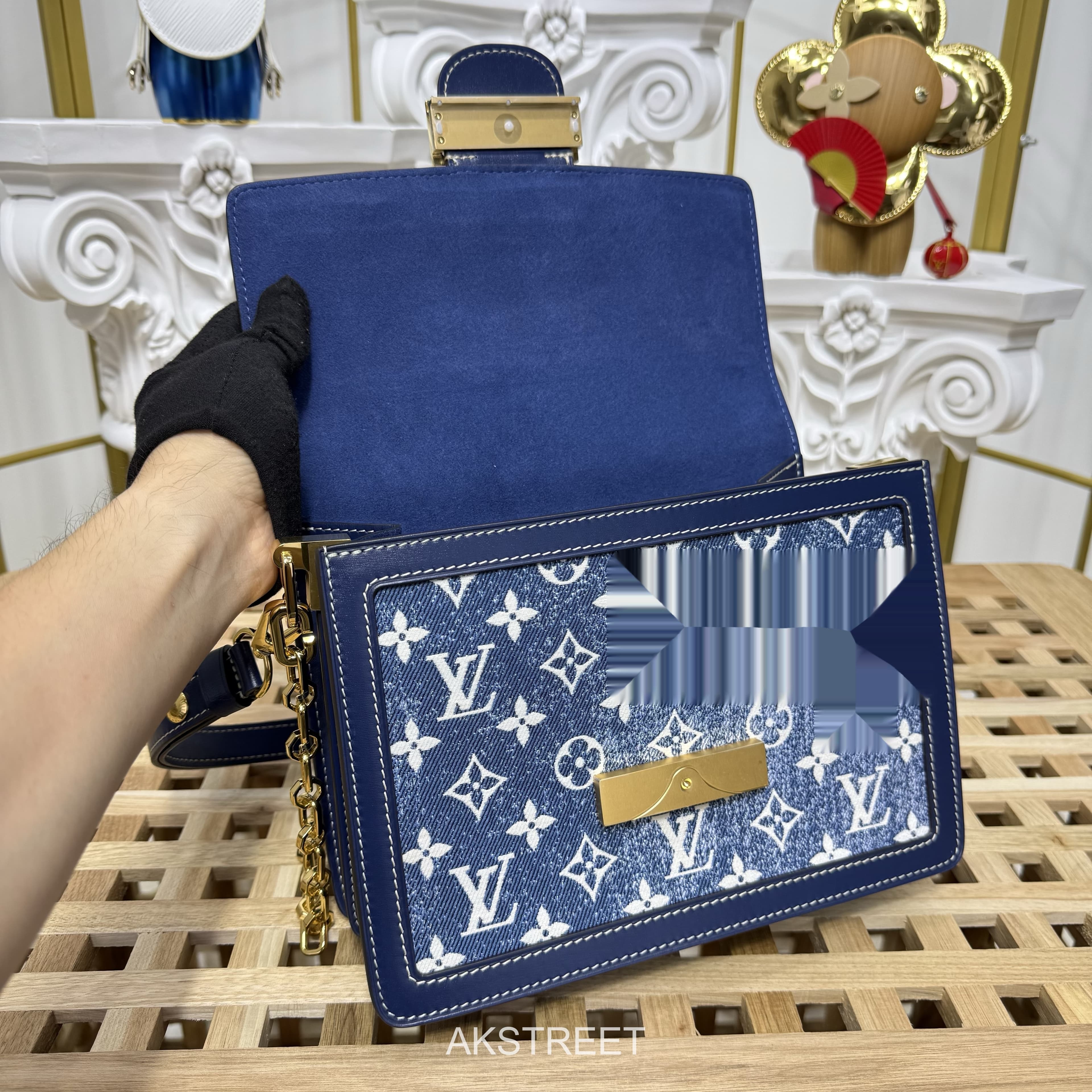 Louis Vuitton Blue Leather Shoulder Bag