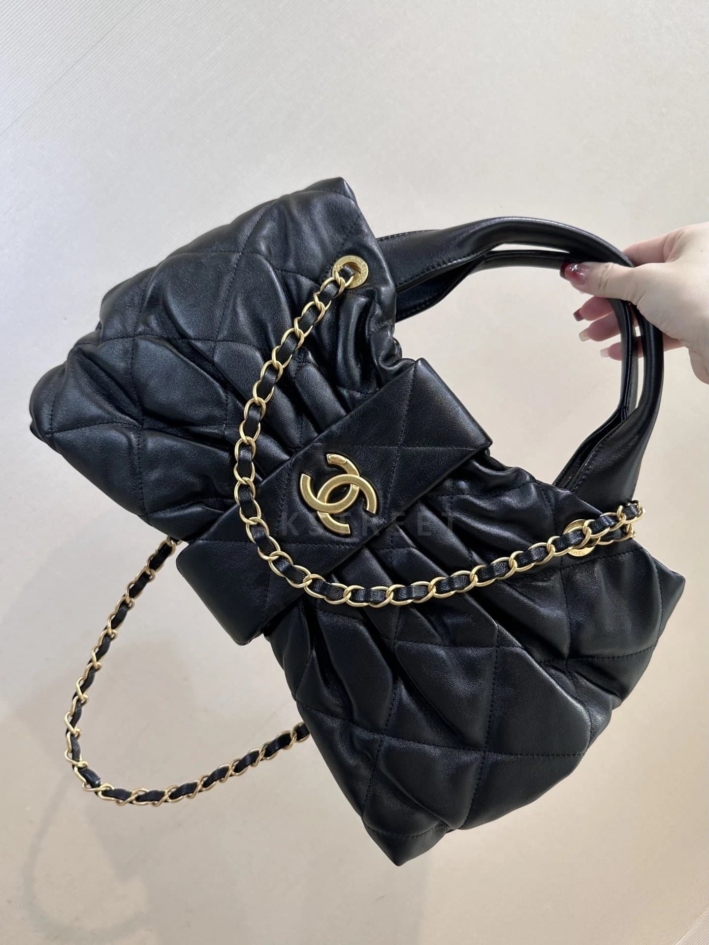 25K Brand Logo Bow Bag Lambskin Handbag Mini Women's Black…