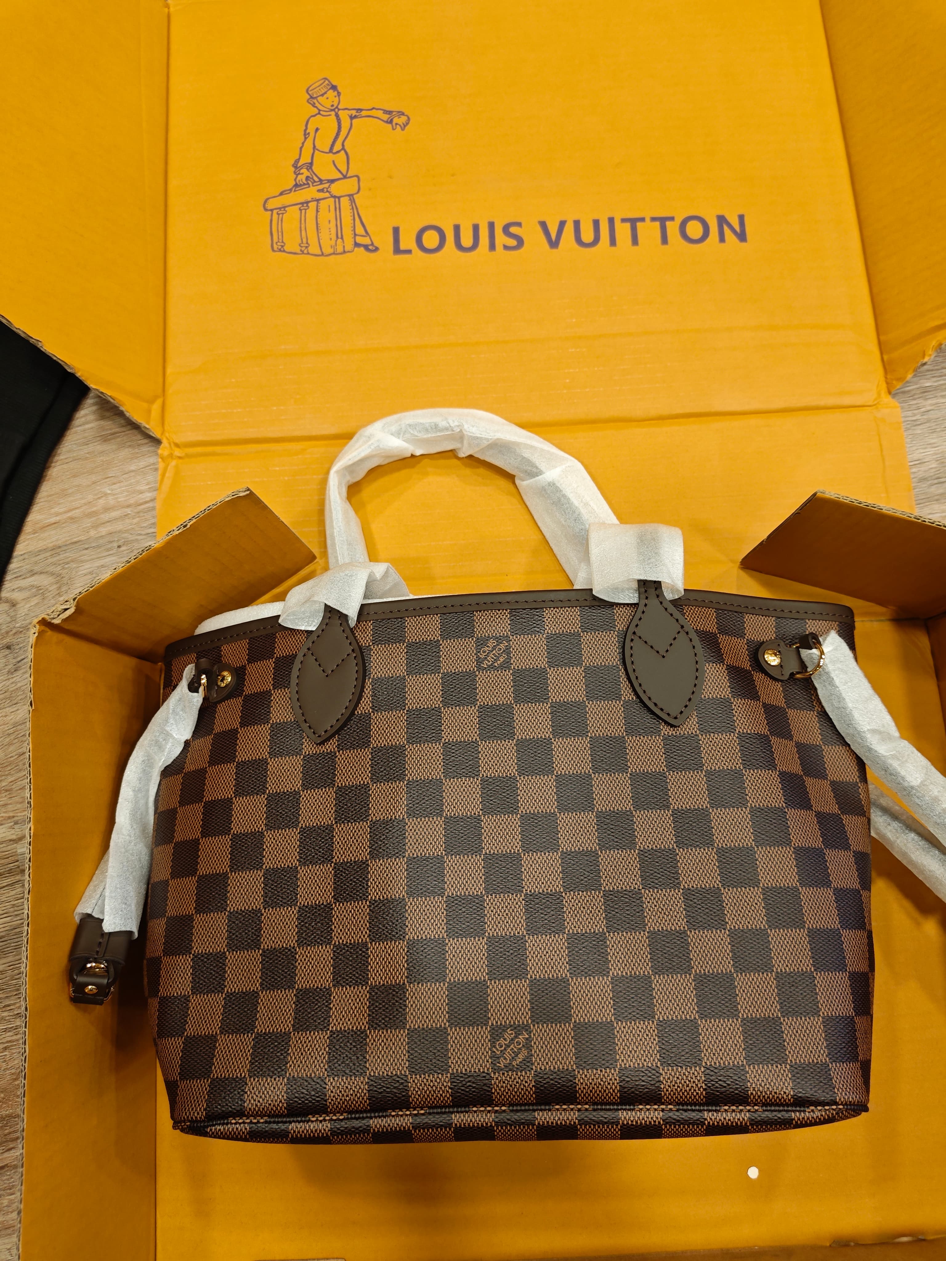 Louis Vuitton Neverfull PM