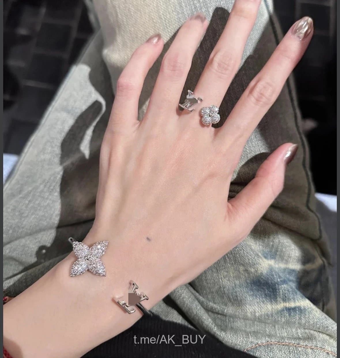 Louis Vuitton Bracelet Ring