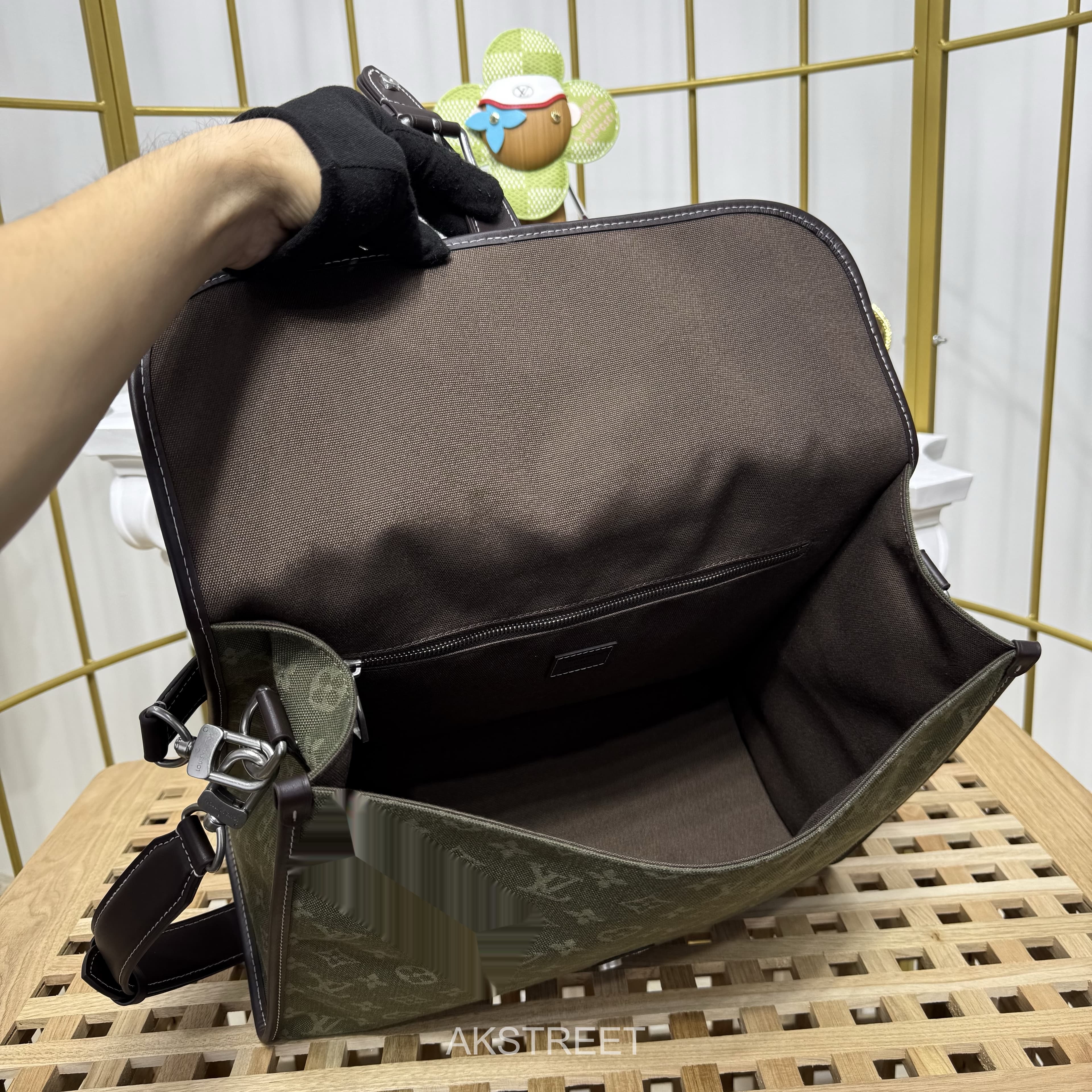 Louis Vuitton Olive Monogram Canvas Messenger Bag