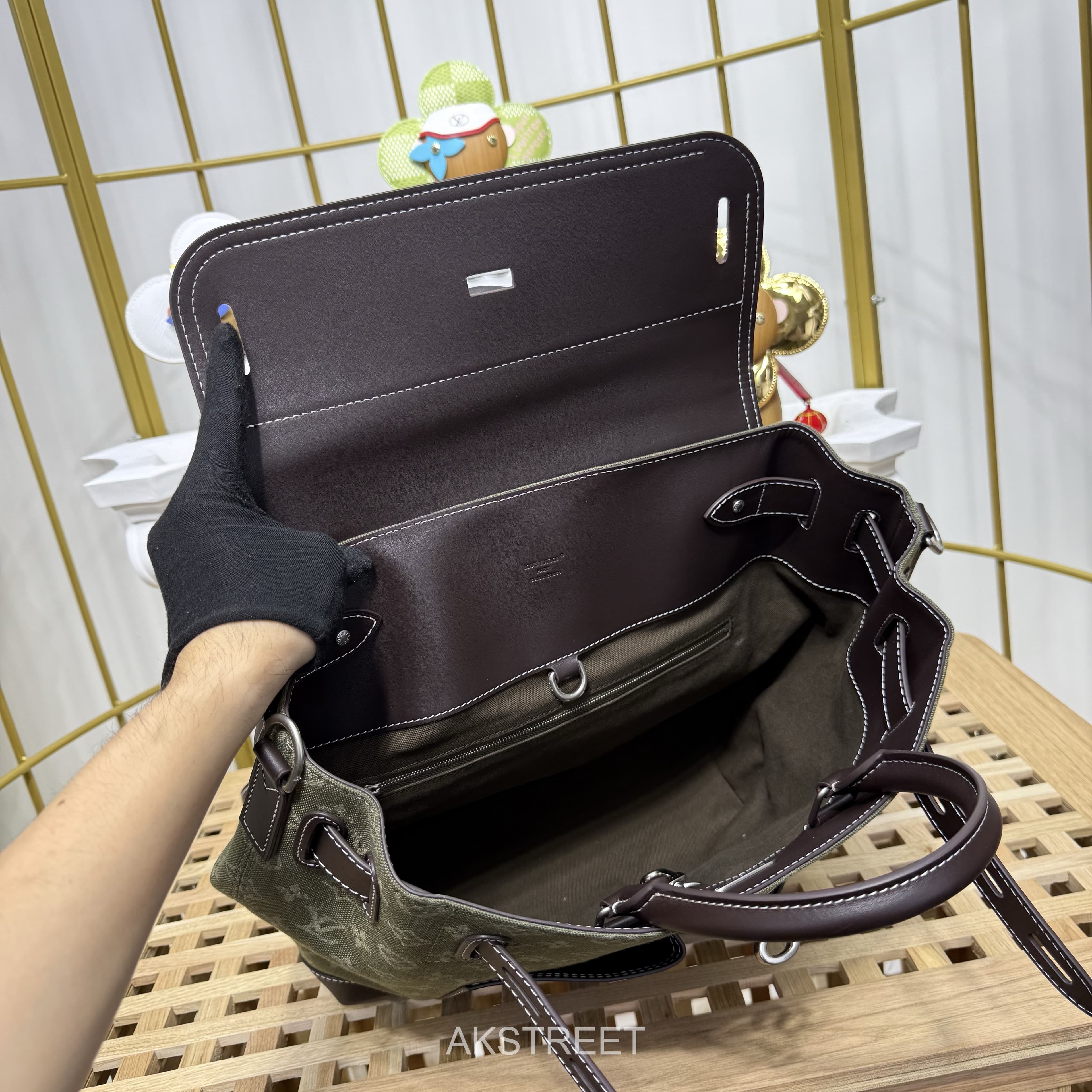Louis Vuitton Brown Monogram Canvas Handbag