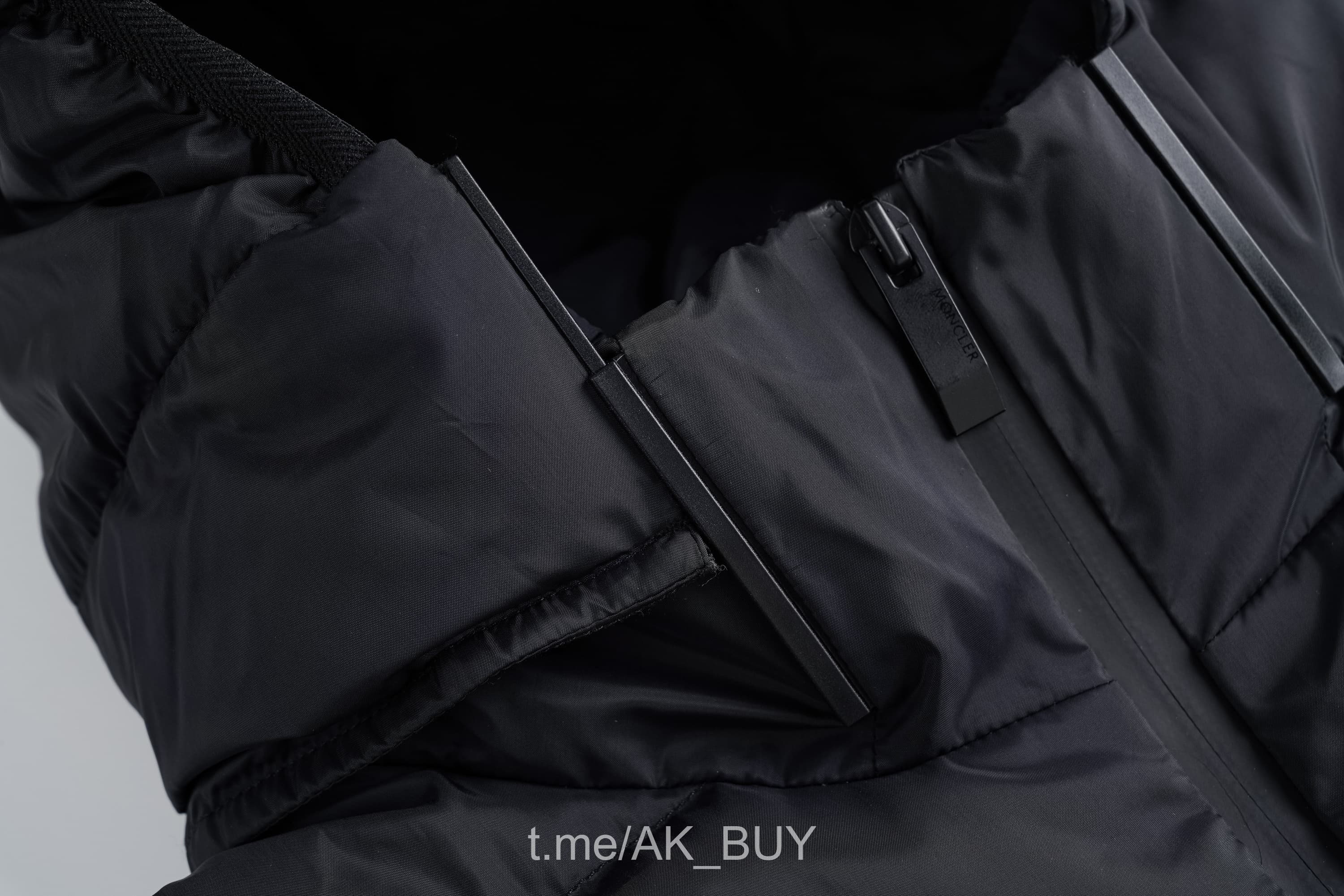 Moncler Jeluz Down Jacket