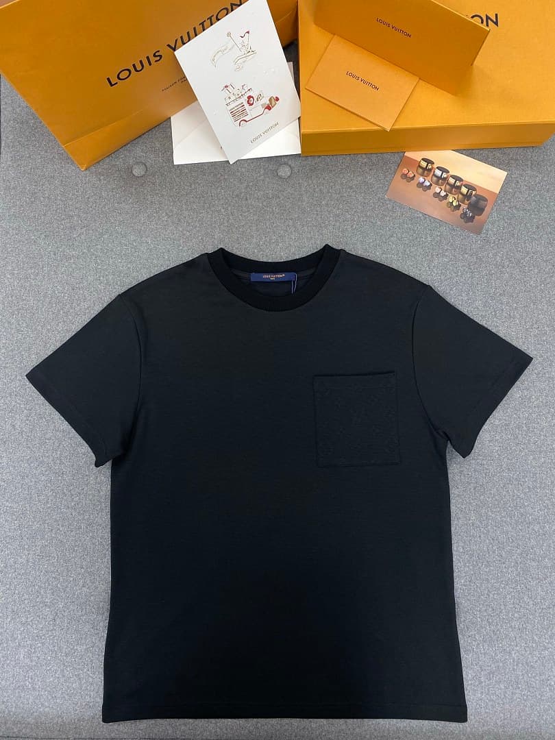 Black Crew Neck T-Shirt With Embossed Pocket