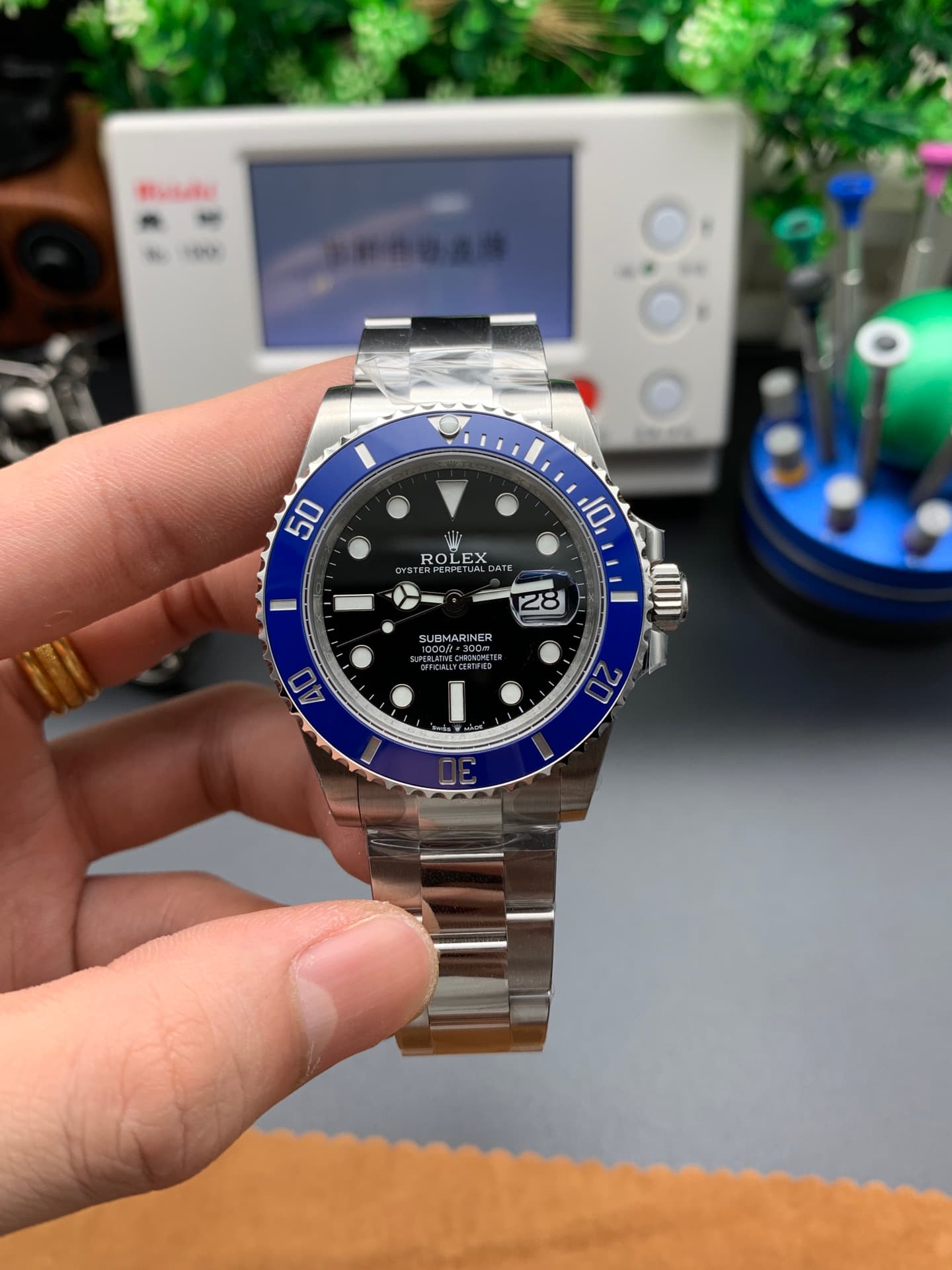 Rolex Submariner Date “Cookie Monster” Blue Bezel 41mm (126619LB) 1:1 Super Clone – DD3235 Movement